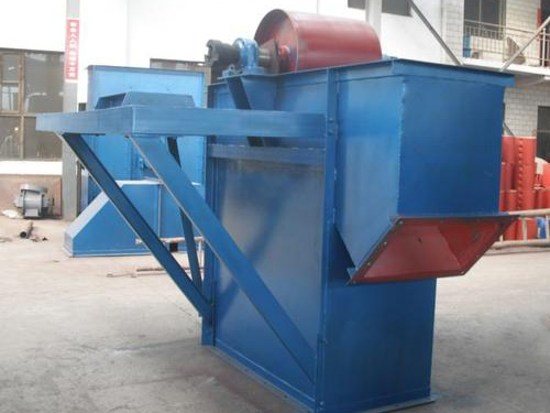 TH型斗式提升機